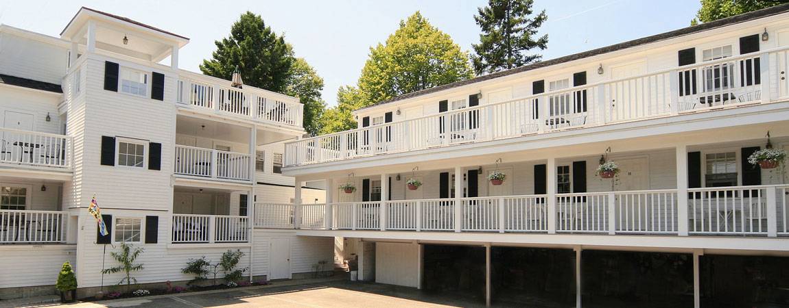 The Eagle House Motel In Rockport Village